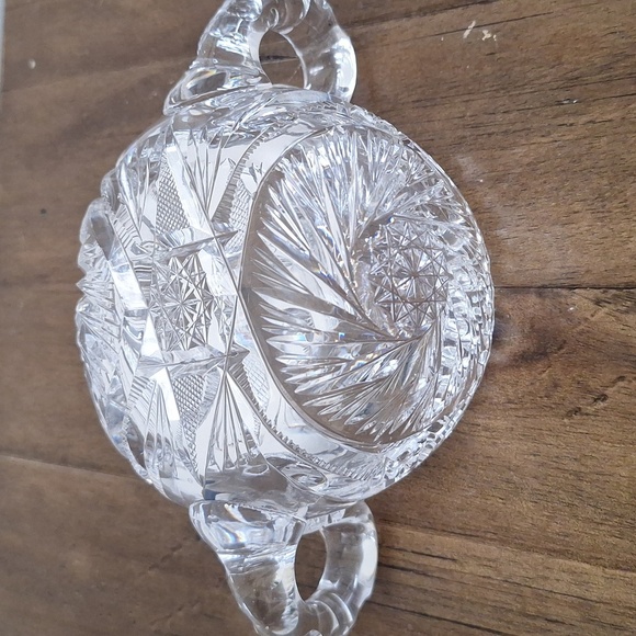 Vintage Pressed Glass Sugar Bowl – Starburst Pattern with Handles - Picture 4 of 6